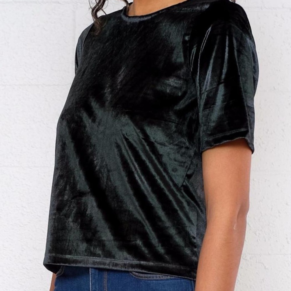 ❌SOLD❌ JACQUELINE de YONG Crushed Velvet Crop - Picture 8 of 11